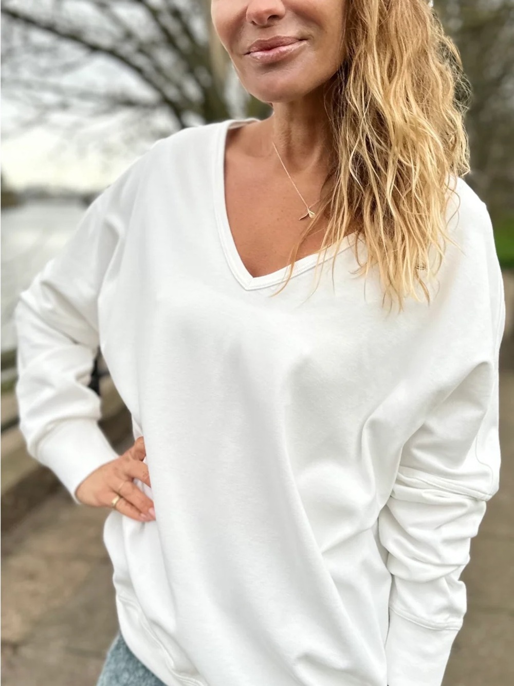 Sloppy Joe Raglan V Neck - Stone